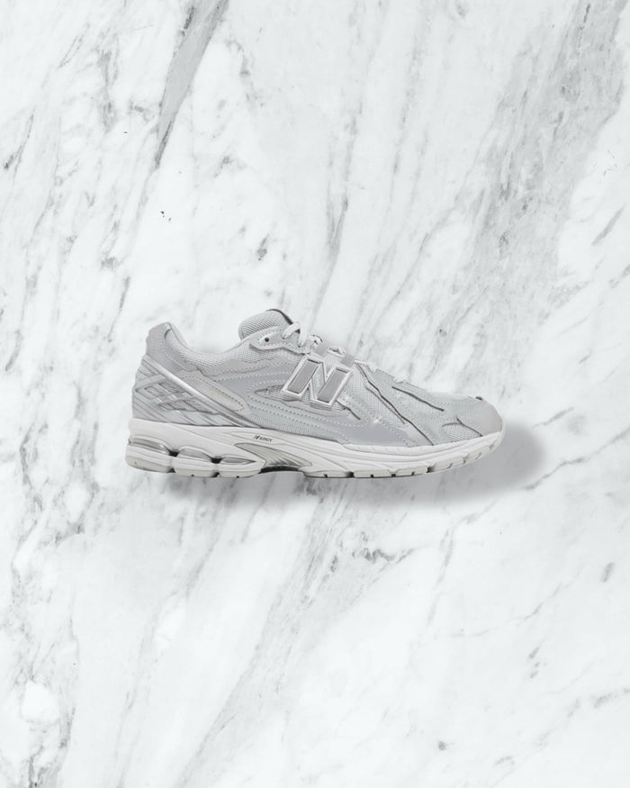 New Balance 1906R — Gris — Wise
