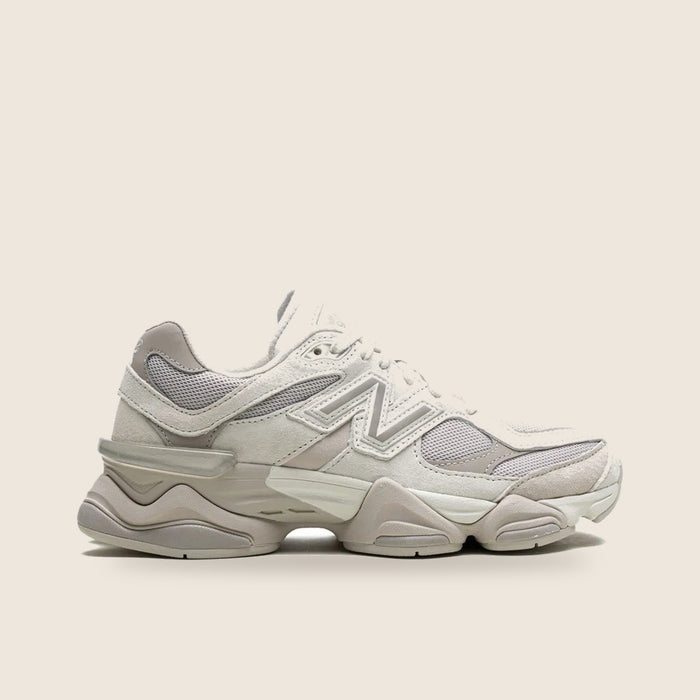 New Balance 9060 — Beige