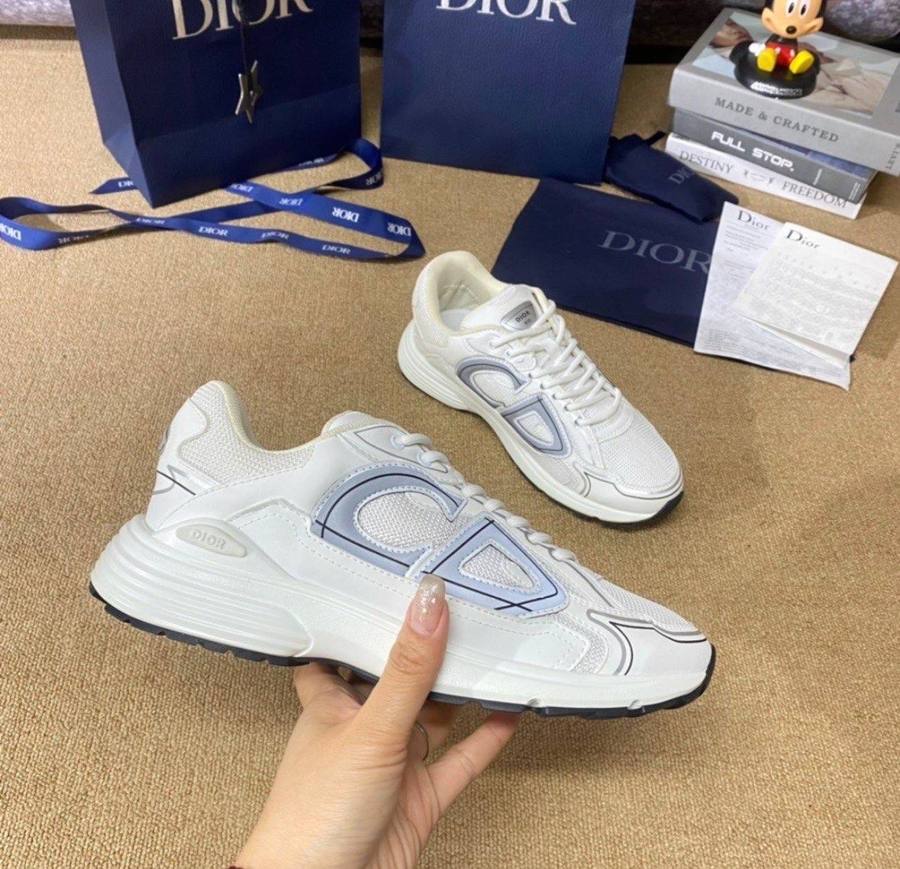 Photo client — Dior B30